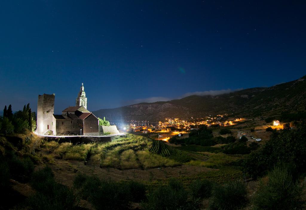 Villa Kamenica Komiža Стая снимка