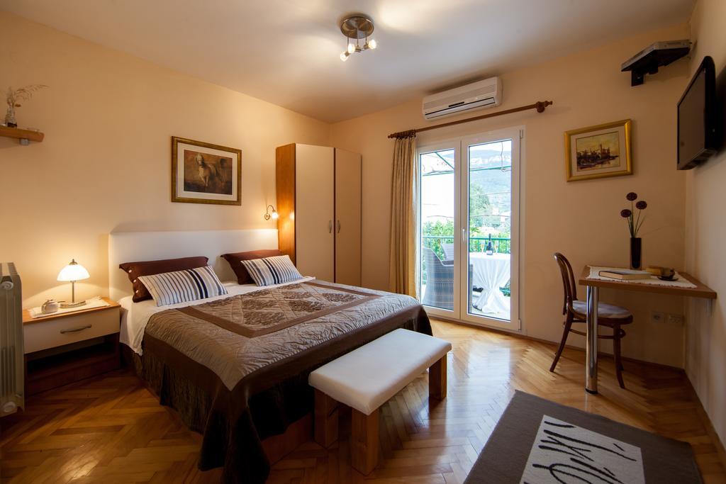 Villa Kamenica Komiža Стая снимка