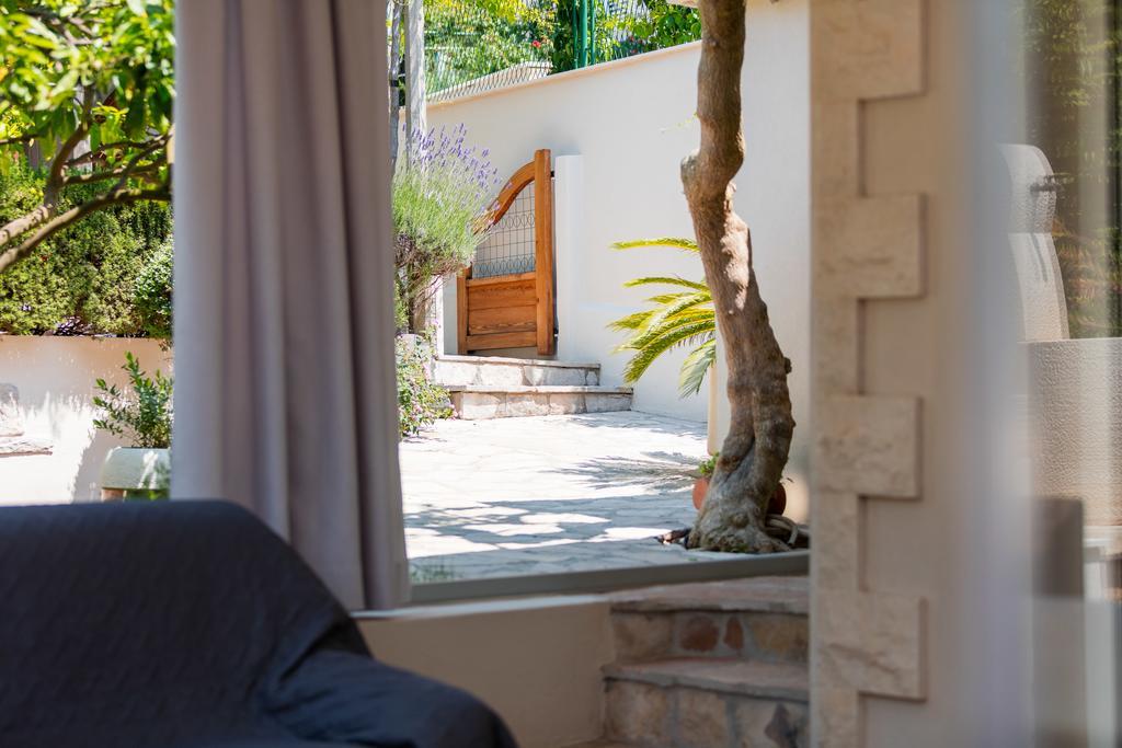 Villa Kamenica Komiža Екстериор снимка