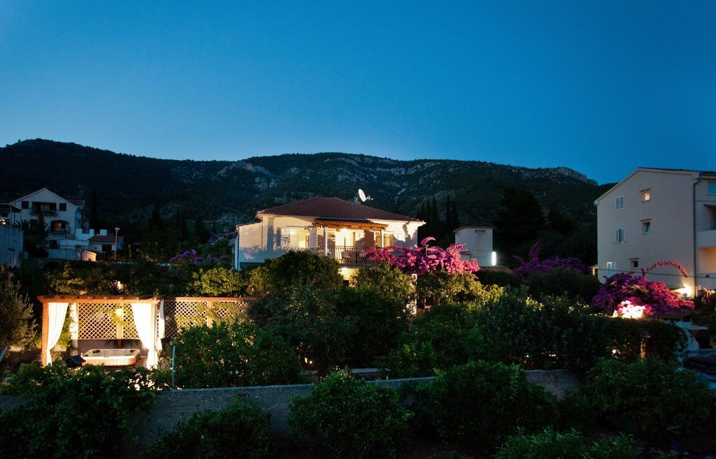 Villa Kamenica Komiža Екстериор снимка