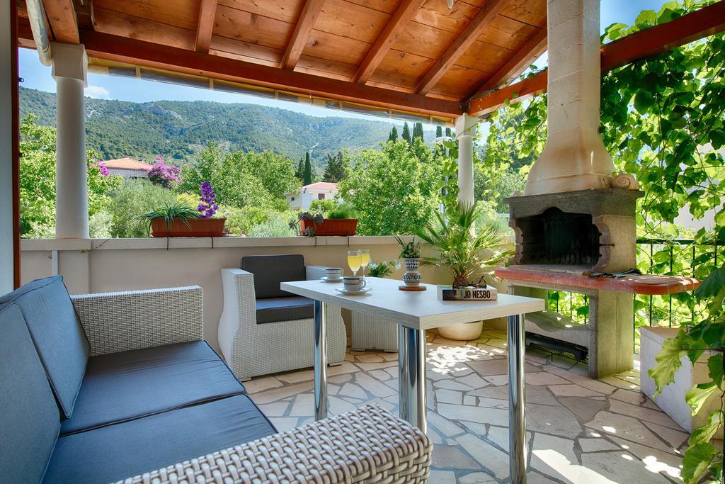 Villa Kamenica Komiža Екстериор снимка